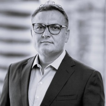 Mauricio_Domingues_1_400x600